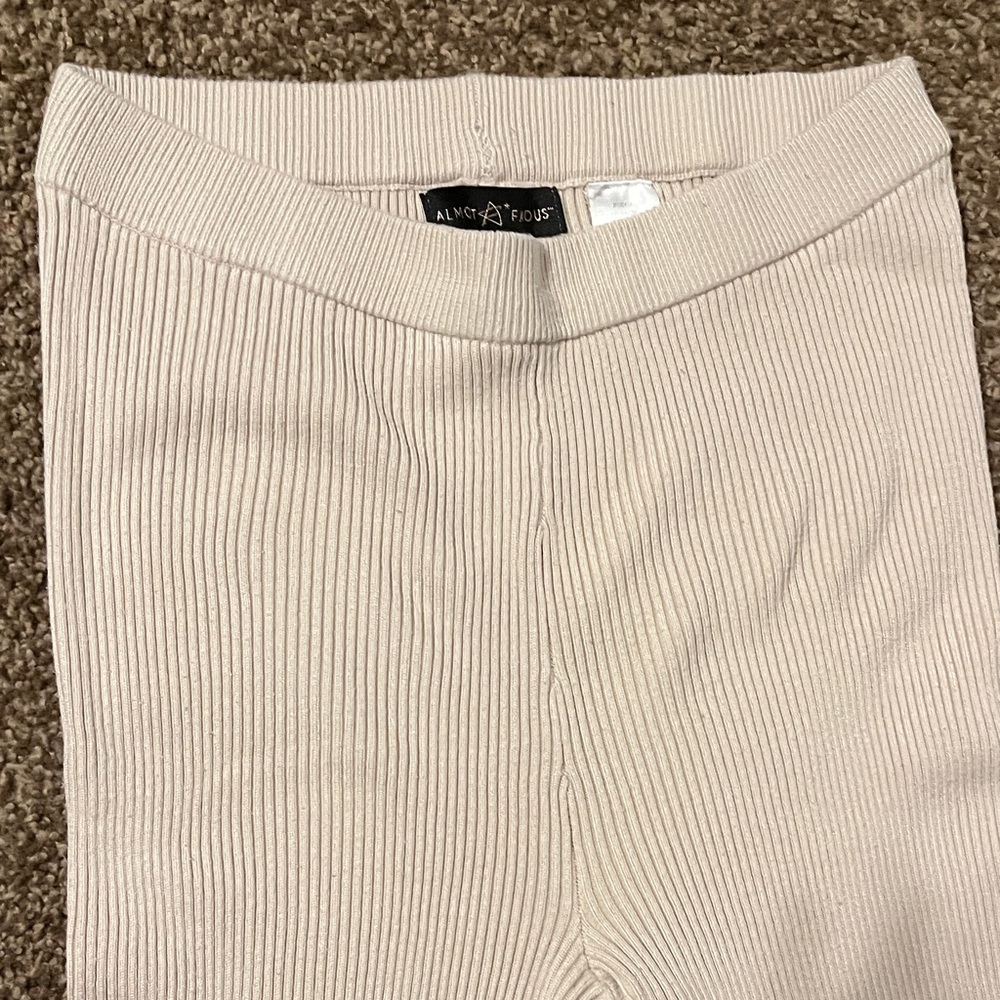 Cream Ribbed Leggings Set - Picture 11 of 14